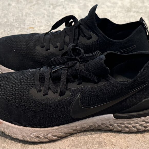 Nike BQ8928 002 Epic React Flyknit 2 Black White Men Tennis sneaker running B - Picture 5 of 15